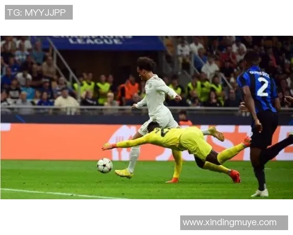 国米旧将卡尔迪罗拉正式加盟意丁球队卡拉特斯实现免签转会