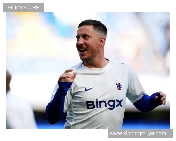 阿扎尔重返斯坦福桥分享照片感慨回家感觉真好