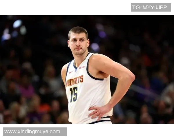 约基奇下半场状态低迷投篮命中率惨淡三分球更是颗粒无收