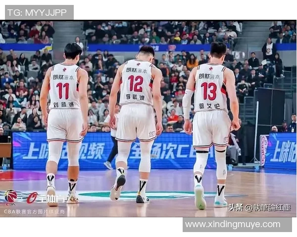 广州8名国内球员表现不佳整场比赛仅打入5球引发热议 广州8名国内球员表现不佳整场比赛仅打入5球引发热议