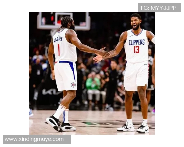 拉加贝尔点评快船阵容老化与防守缺失鲍威尔缺阵影响深远 拉加贝尔点评快船阵容老化与防守缺失鲍威尔缺阵影响深远