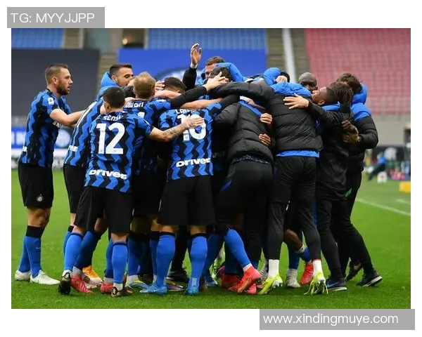 诺伊尔强调球队配合日益默契每位球员明确自身职责与角色 诺伊尔强调球队配合日益默契每位球员明确自身职责与角色