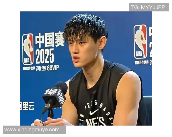 NBA中国赛半场战报托马斯表现出色曾凡博短暂登场贡献防守篮网领先太阳