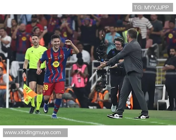 阿斯称拉菲尼亚是巴萨进攻核心关键时刻助力球队逆转局势