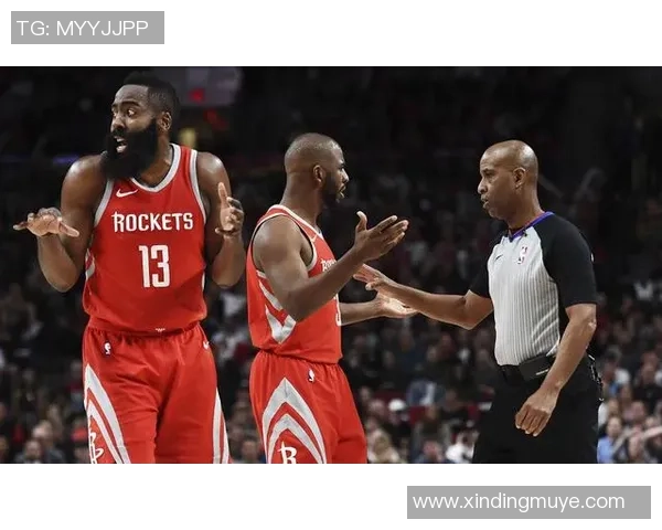 两位传奇控卫保罗与基德场边畅谈助攻榜第二第三的精彩瞬间回顾