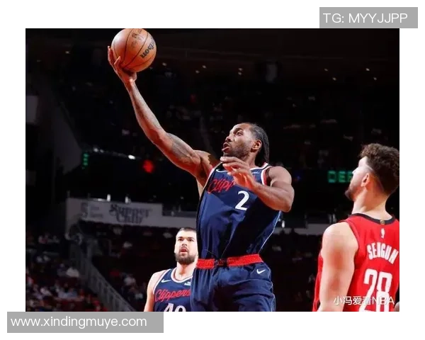 快船西部排名持续低迷雷霆球迷无比赛却乐在其中的奇妙一天