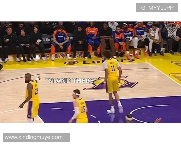 詹姆斯凭借超高球商巧妙规避不适合局面展现篮球智慧