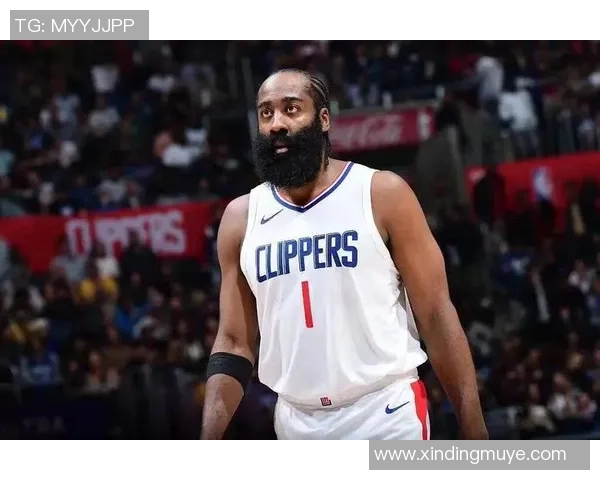 哈登强调主场优势期待后续比赛抓住机会争取胜利