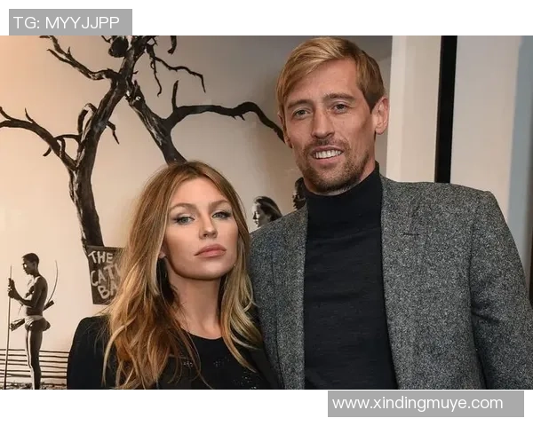 克劳奇分享家庭趣事:为妻子选礼物无能女儿因女足热爱足球 克劳奇分享家庭趣事:为妻子选礼物无能女儿因女足热爱足球