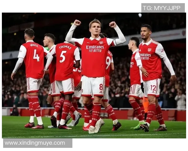 今日趣图曼联陷入困境英超第七利物浦争冠却屈居第八