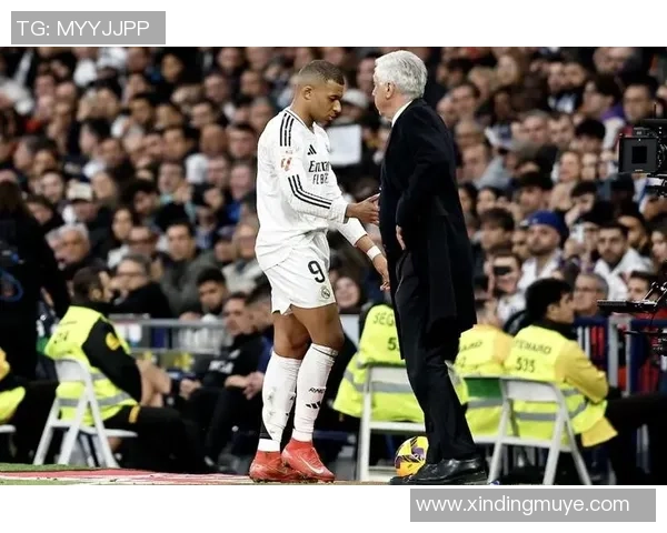 姆巴佩因右脚踝受伤退出法国队集训已回归皇马进行康复治疗 姆巴佩因右脚踝受伤退出法国队集训已回归皇马进行康复治疗